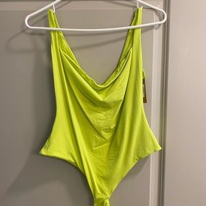 SKIMS FITS EVRYBDY NEON LIME SQUARE NECK BDYST NWT